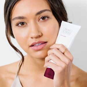 Nu Skin 180 Face Wash with Pink Cap